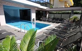 Hotel Ambassador